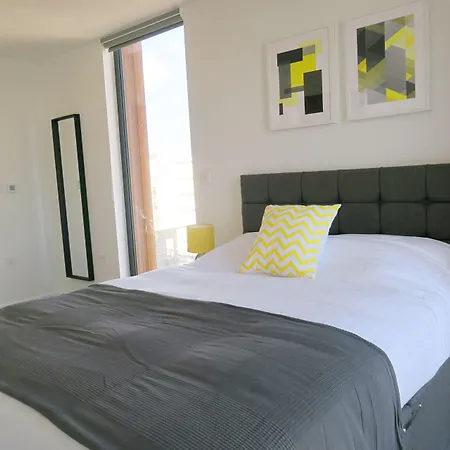 Quay Apartments Manchester-2